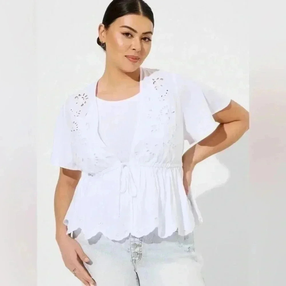 Torrid | White Eyelet Challis Tie Front V-Neck Open Front Blouse Size M (00)